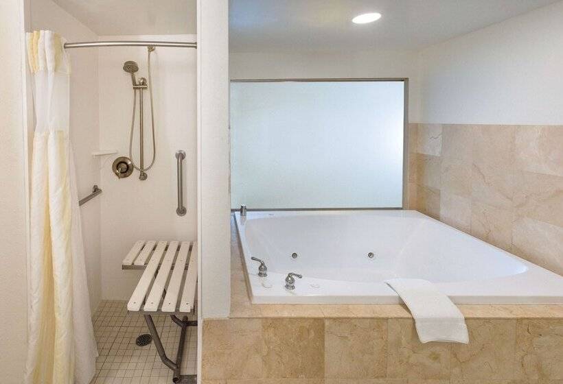 فندق Hilton Garden Inn Jacksonville Airport