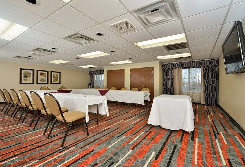 فندق Holiday Inn Express Boston Milford, An Ihg