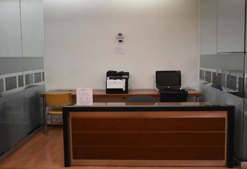 Отель Holiday Inn Express & Suites Medellin, An Ihg