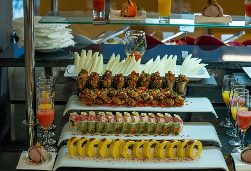 Отель Hvd Viva Club Ultra All Inclusive & Beach Snack Bar Free Parking