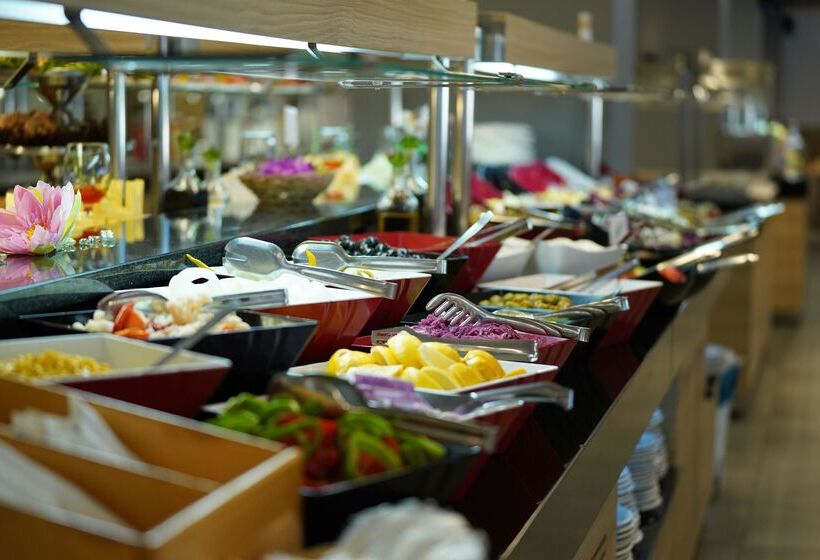 Отель Hvd Viva Club Ultra All Inclusive & Beach Snack Bar Free Parking