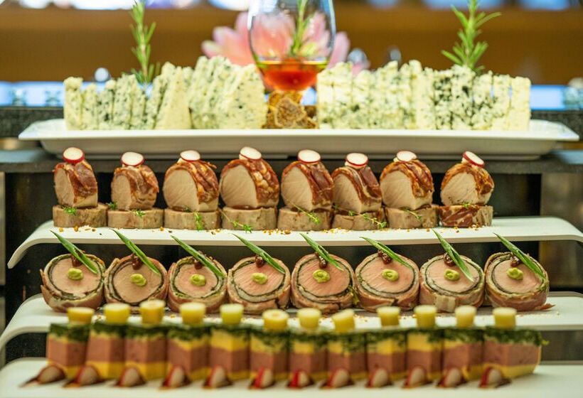 Отель Hvd Viva Club Ultra All Inclusive & Beach Snack Bar Free Parking