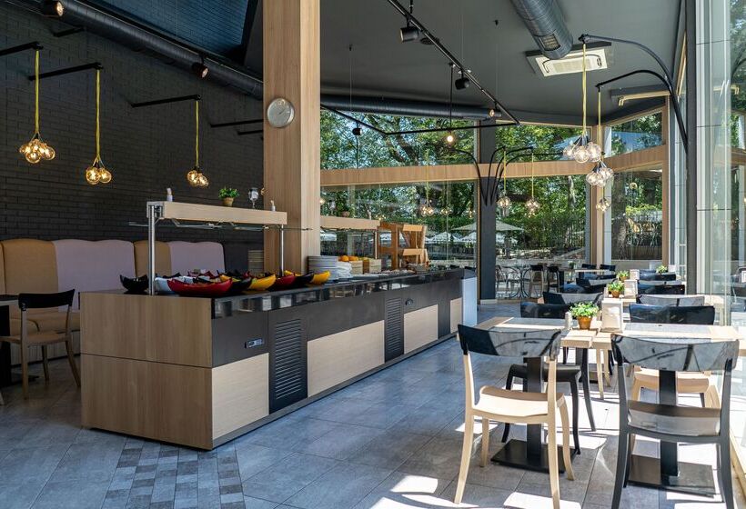 Отель Hvd Viva Club Ultra All Inclusive & Beach Snack Bar Free Parking