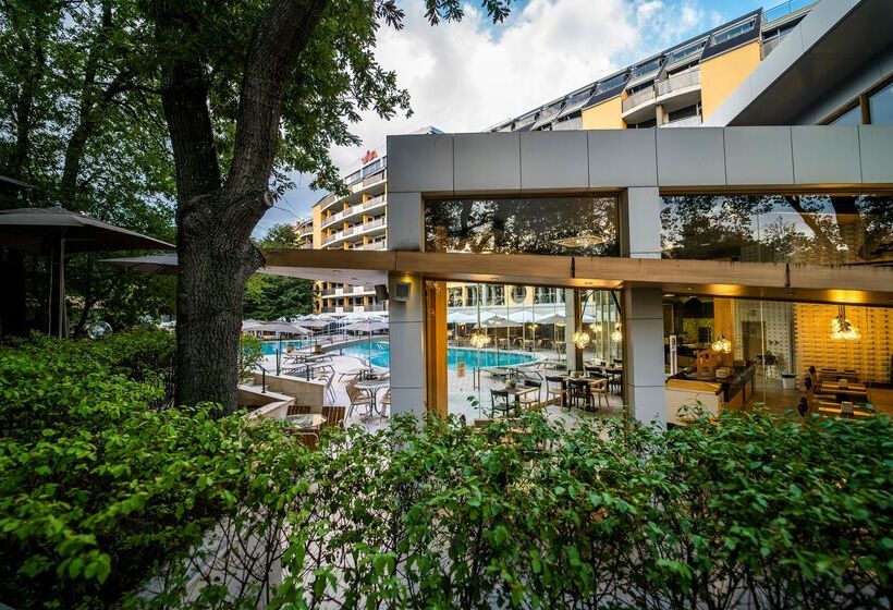 Отель Hvd Viva Club Ultra All Inclusive & Beach Snack Bar Free Parking