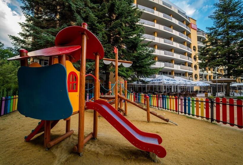 Отель Hvd Viva Club Ultra All Inclusive & Beach Snack Bar Free Parking