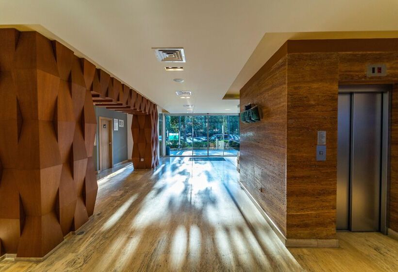 Отель Hvd Viva Club Ultra All Inclusive & Beach Snack Bar Free Parking