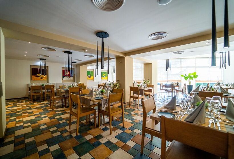 Отель Hvd Viva Club Ultra All Inclusive & Beach Snack Bar Free Parking