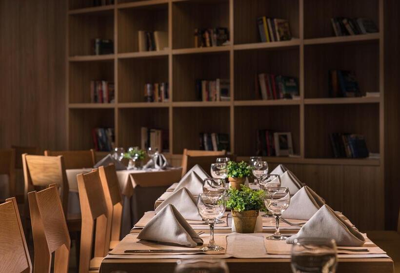 Отель Hvd Viva Club Ultra All Inclusive & Beach Snack Bar Free Parking