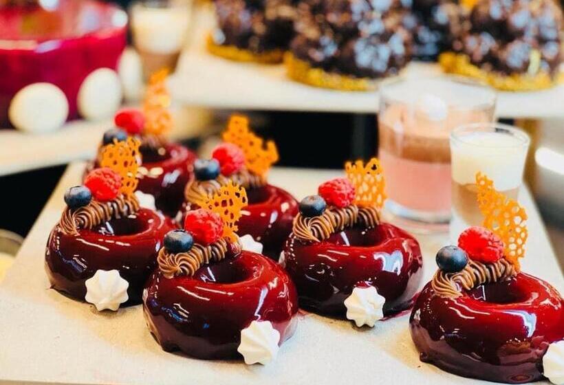 Отель Hvd Viva Club Ultra All Inclusive & Beach Snack Bar Free Parking