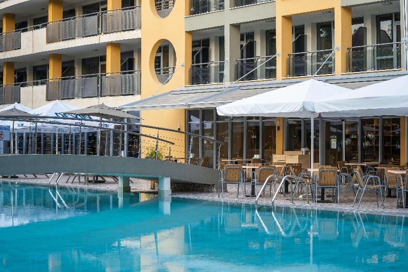 Отель Hvd Viva Club Ultra All Inclusive & Beach Snack Bar Free Parking