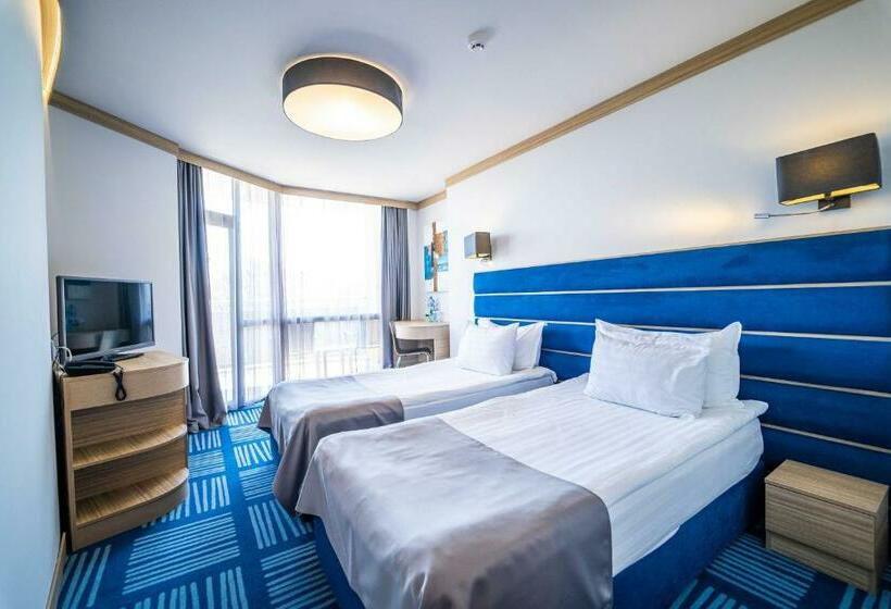 Отель Hvd Viva Club Ultra All Inclusive & Beach Snack Bar Free Parking