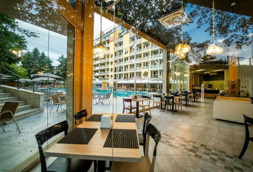 Отель Hvd Viva Club Ultra All Inclusive & Beach Snack Bar Free Parking