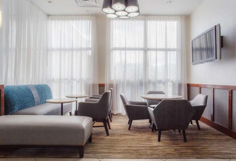 Отель Hyatt Place Cincinnati Blue Ash