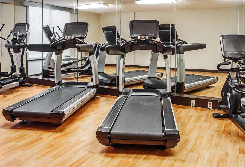 Отель Hyatt Place Cincinnati Blue Ash