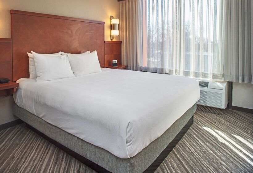 Отель Hyatt Place Cincinnati Blue Ash