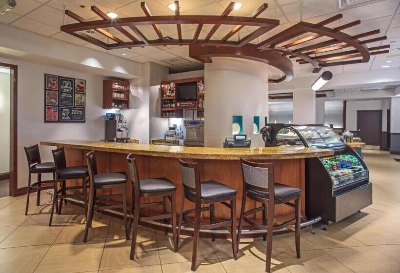 Отель Hyatt Place Cincinnati Blue Ash