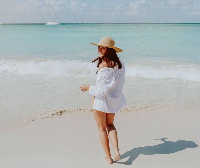 هتل Ixchel Beach