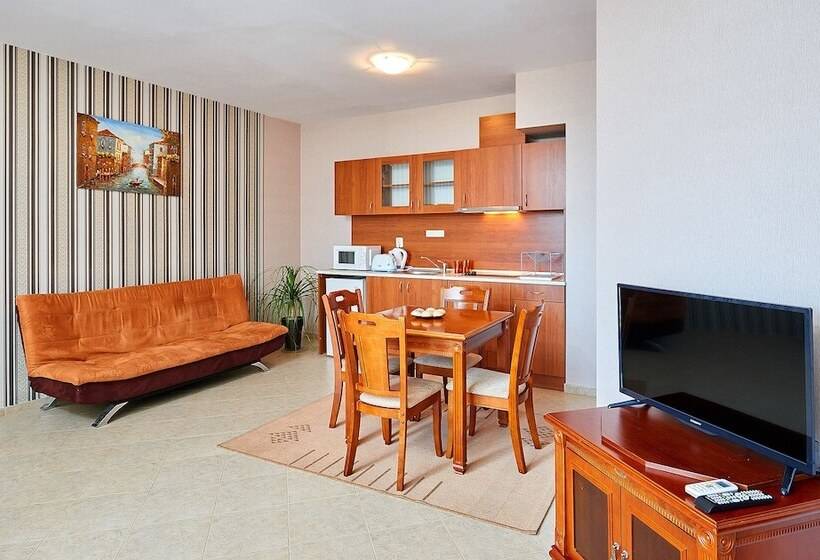 בית מלון כפרי Karolina