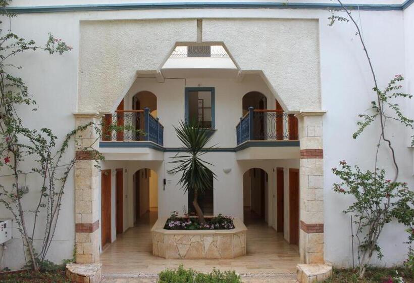 בית מלון כפרי Korsanada