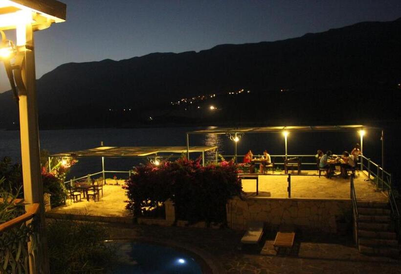 בית מלון כפרי Korsanada