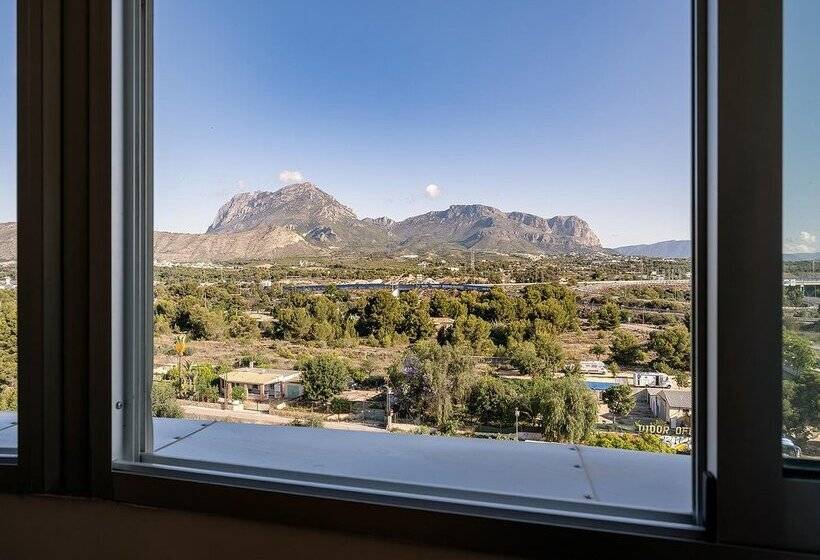 Отель La Estacion