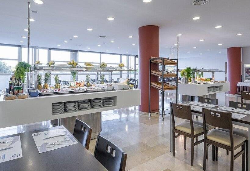 Отель La Estacion