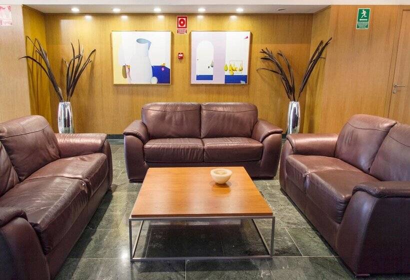 Отель La Estacion