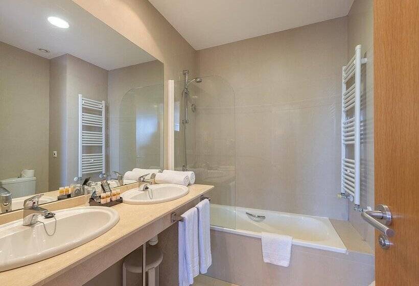 Отель La Estacion