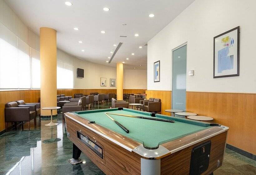 Отель La Estacion