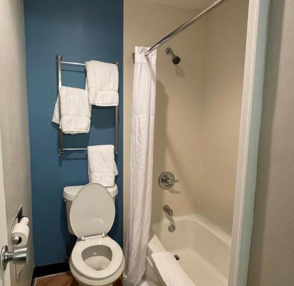 هتل La Quinta By Wyndham Baton Rouge Siegen Lane