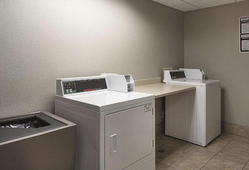 هتل La Quinta By Wyndham Baton Rouge Siegen Lane