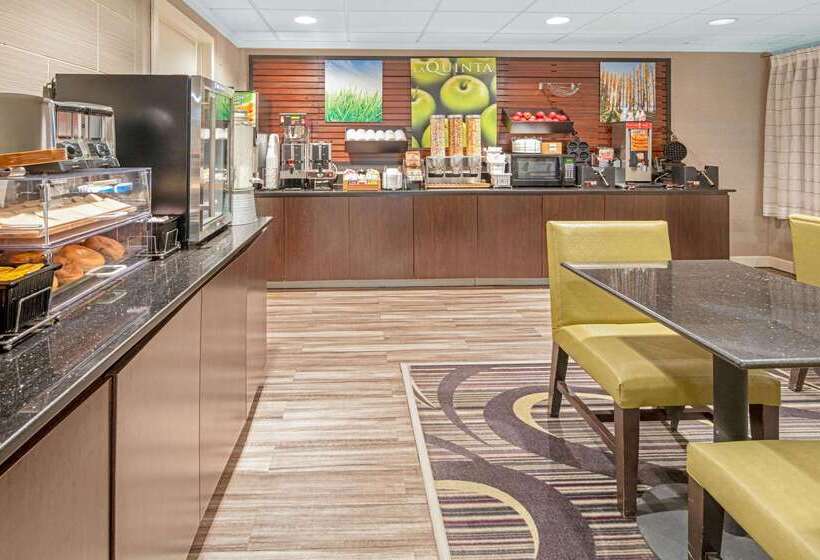 هتل La Quinta By Wyndham Baton Rouge Siegen Lane