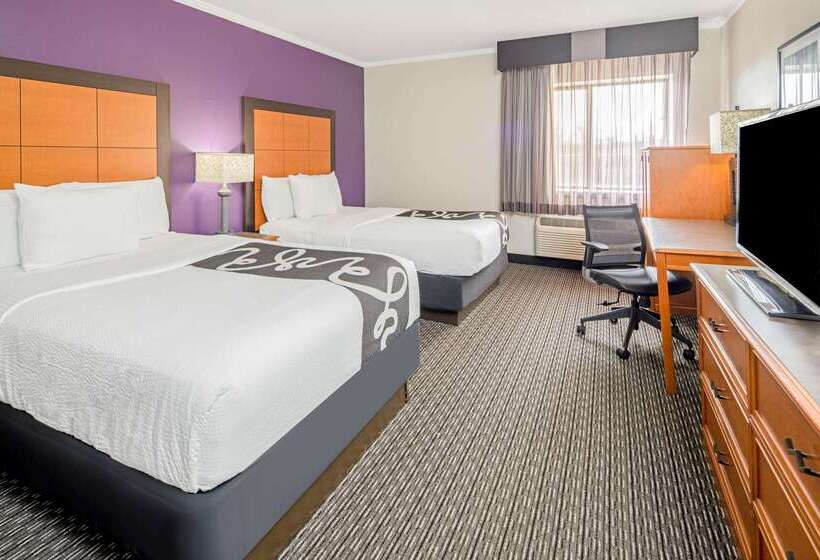 هتل La Quinta By Wyndham Baton Rouge Siegen Lane