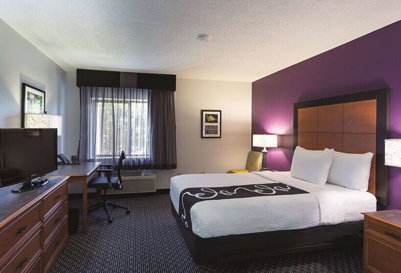هتل La Quinta By Wyndham Baton Rouge Siegen Lane