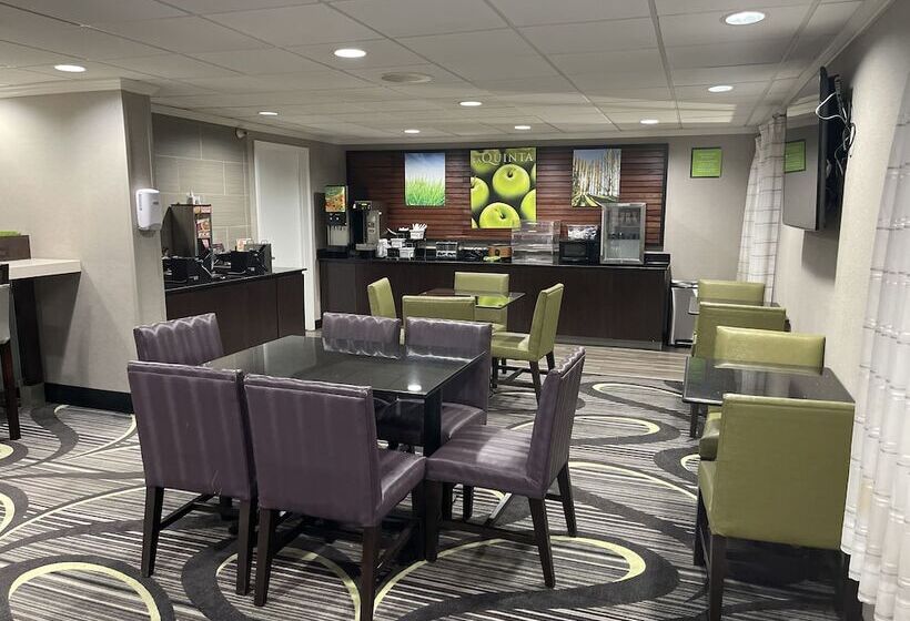 هتل La Quinta By Wyndham Baton Rouge Siegen Lane