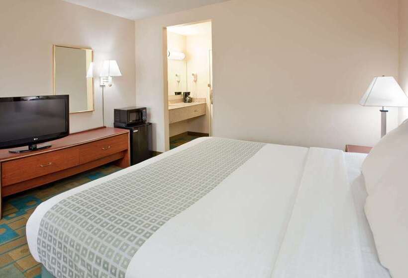 בית מלון כפרי La Quinta By Wyndham Des Moines West Clive