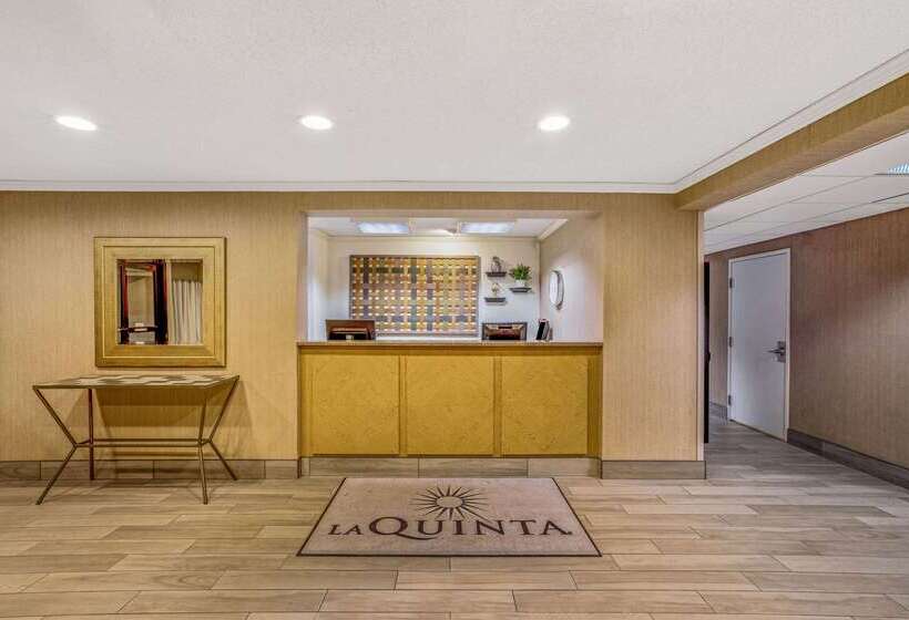 בית מלון כפרי La Quinta By Wyndham Des Moines West Clive