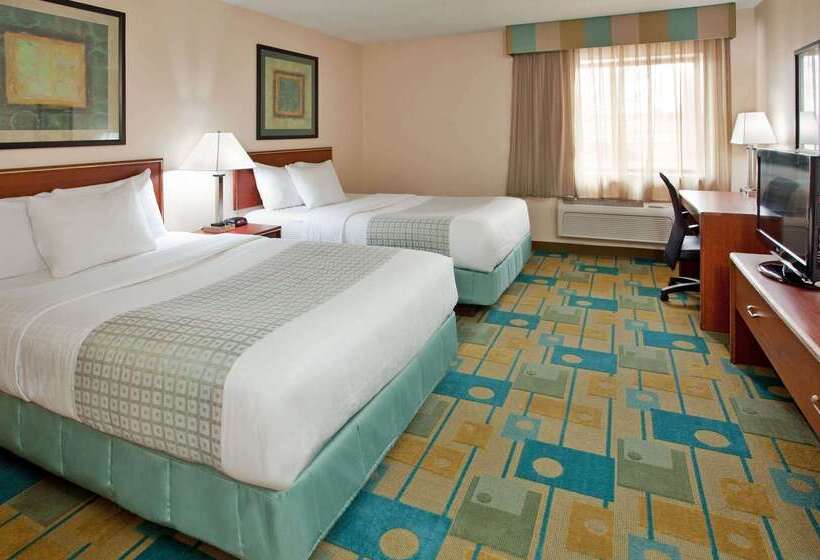 בית מלון כפרי La Quinta By Wyndham Des Moines West Clive