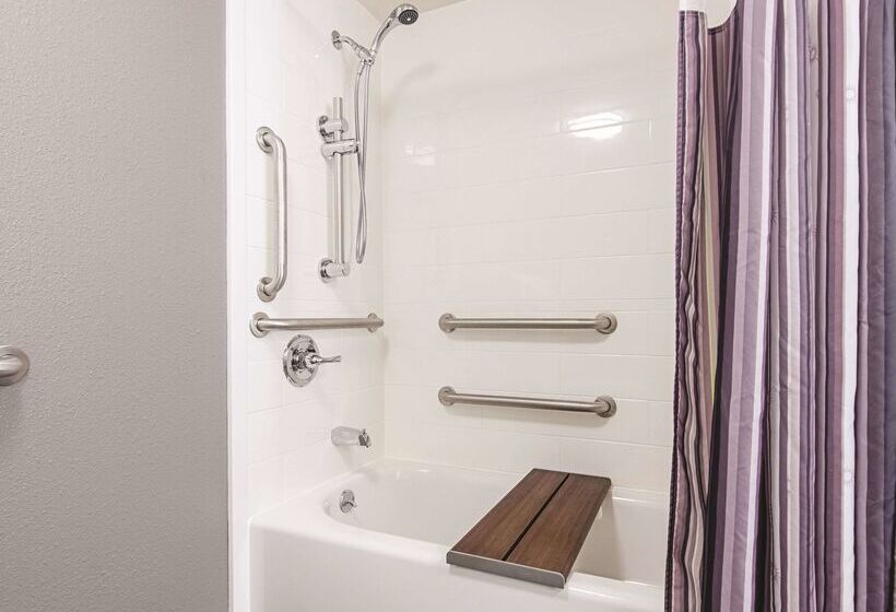 Отель La Quinta By Wyndham Portland