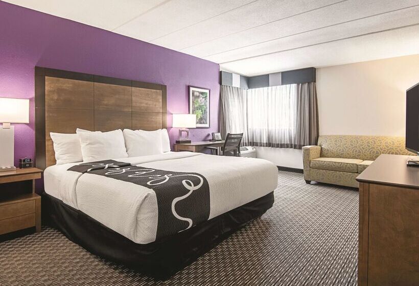 Отель La Quinta By Wyndham Portland