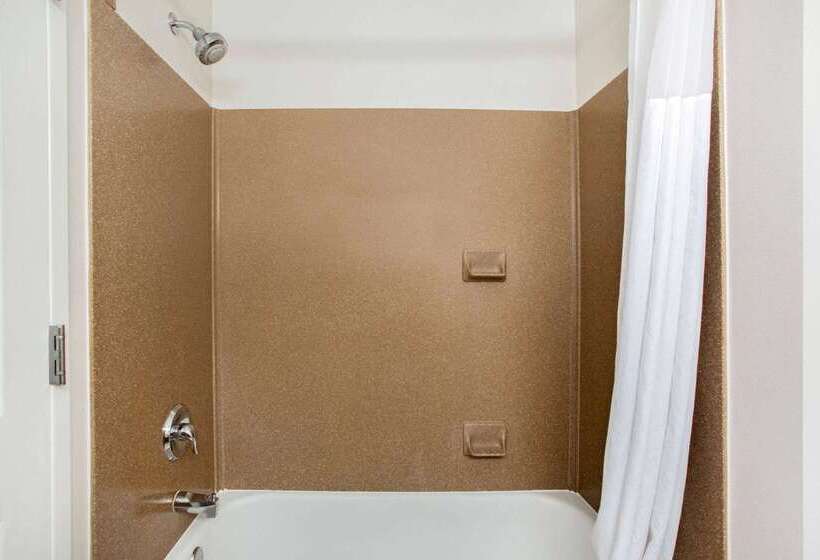 فندق La Quinta Inn & Suites By Wyndham Springfield Airport Plaza