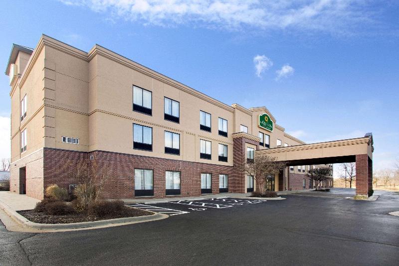 فندق La Quinta Inn & Suites By Wyndham Springfield Airport Plaza