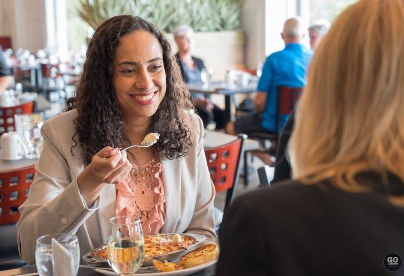 فندق Hôtel Et Pavillons Le Petit Manoir Du Casino