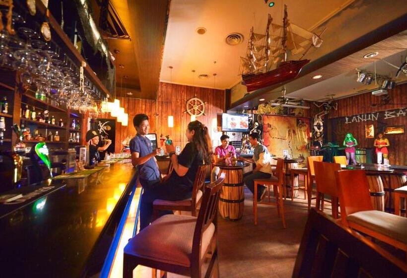 Отель Lexis Port Dickson