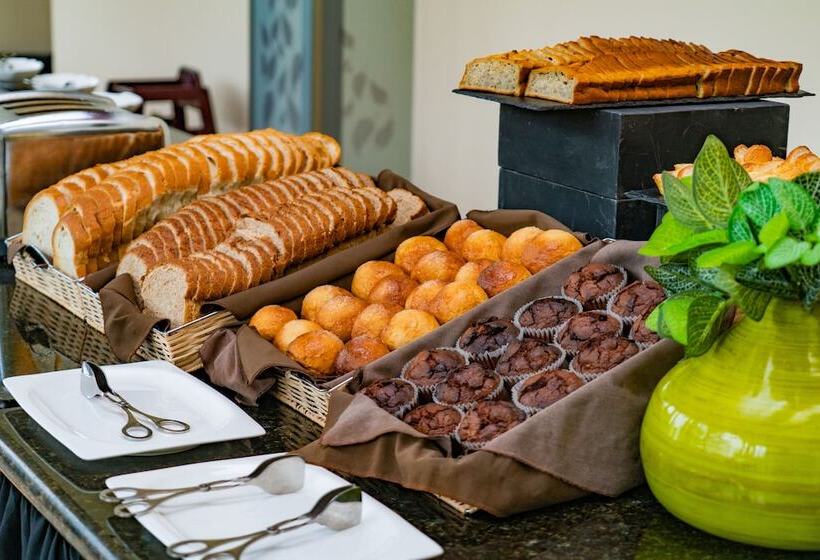 فندق Lomas Del Volcan