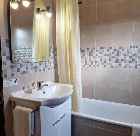 בית מלון כפרי Louro