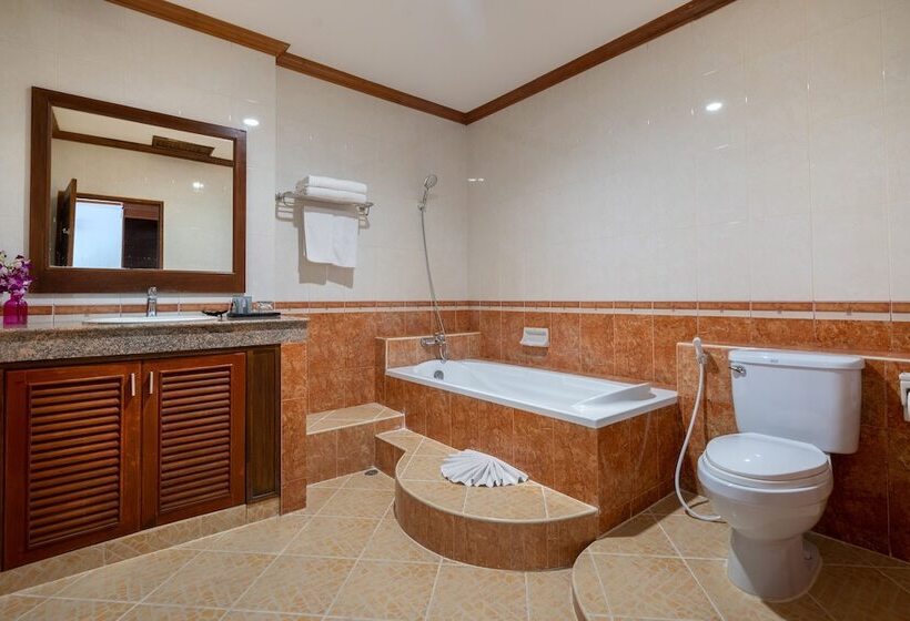 Отель Memory Karon Resort