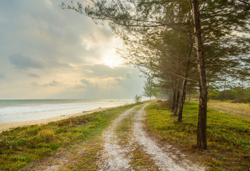 فندق eRYA by Suria Merang Holiday Park