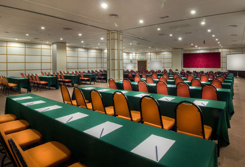 فندق eRYA by Suria Merang Holiday Park