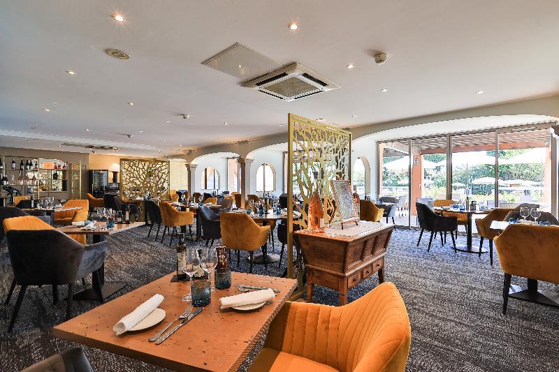 Отель Golf Hôtel De Valescure & Spa Nuxe